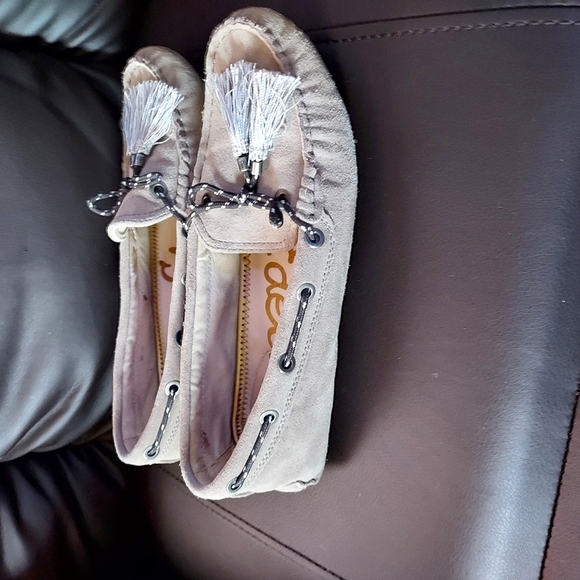 Sam Edelman Women's Tan Tassel Loafers EUC - Picture 2 of 5